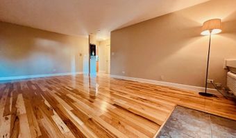 2219 NICHOLS Rd 17A, Arlington Heights, IL 60004