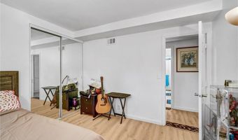 1341 S Pembrooke Ln, Anaheim, CA 92804