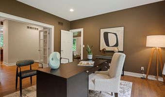 3867 Hawk Crest Rd, Ann Arbor, MI 48103