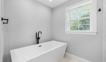 59 Club House Rd, Coventry, RI 02816