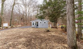 118 Lakeside Dr, Andover, CT 06232