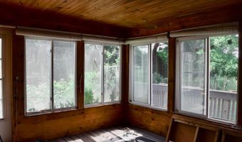 99 S Main St, Acushnet, MA 02743