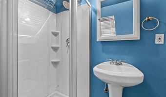 2604 1ST St S, Arlington, VA 22204