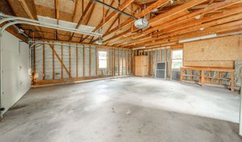 171 Nursery Rd, Anderson, IN 46012