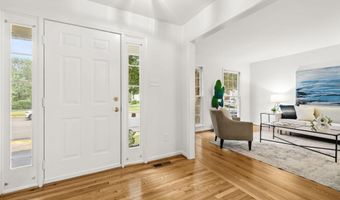 6739 MORNING RIDE Cir, Alexandria, VA 22315