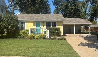 303 NW D St, Bentonville, AR 72712
