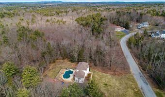 322 Meadow Fox Ln, Chester, NH 03036