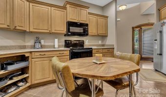 44 Pacifico Dr, Asheville, NC 28806