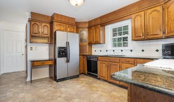 247 MILLER Rd, Akron, PA 17501