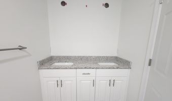 902 Lockett Station Rd, Albany, GA 31707