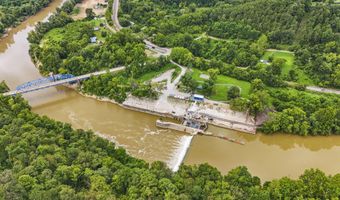90 Railroad Lock Rd, Beattyville, KY 41311