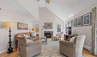 7 Woodfield Rd, Acton, MA 01720