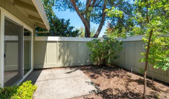 1824 Arroyo Sierra Ct, Santa Rosa, CA 95405