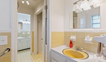 21267 Loop Rd, Andalusia, AL 36421