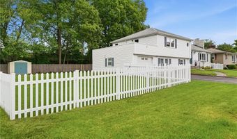 35 Superior View Blvd, North Providence, RI 02911