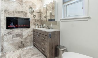 1 Carol Dr, Adams, NY 13605
