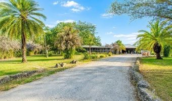 3880 Packinghouse Rd, Alva, FL 33920