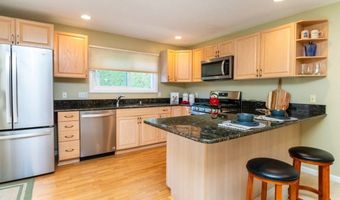 60 Algonquin Trl 60, Ashland, MA 01721