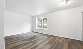 293 Gettysburg Way, Bayonne, NJ 07035
