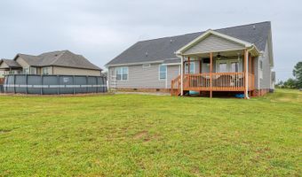221 Little Man Dr, Boiling Springs, SC 29316