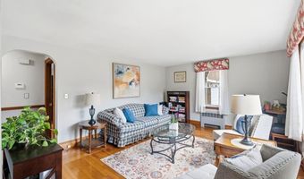123 Royal Ave, Cranston, RI 02920