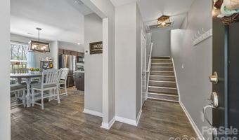 813 Yorkshire Dr, Albemarle, NC 28001