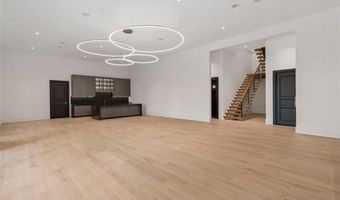 245 Traditions Dr, Alpharetta, GA 30004