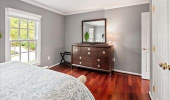3801 WASHINGTON WOODS Dr, Alexandria, VA 22309