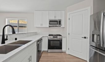 2227 W Avenue Y8 Ct, Acton, CA 93510