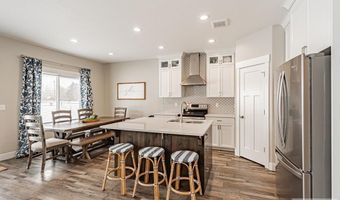 1038 Villa Vista Ln, Ammon, ID 83406