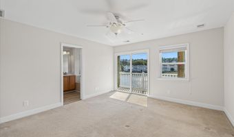 10900 HOLYSTONE Ln 202, Berlin, MD 21811