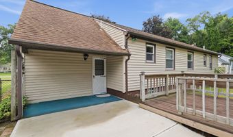 49 Gipp Rd, Albany, NY 12203