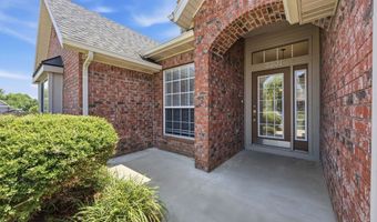 2201 SW Juniper Ave, Bentonville, AR 72713