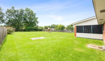 304 Presbytere Pkwy, Lafayette, LA 70503