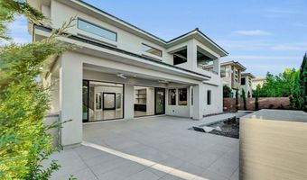 68 Grey Feather Dr, Las Vegas, NV 89135