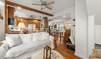 210 N BEACH Ave, Beach Haven, NJ 08008