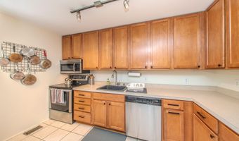 1795 Hideaway Ln, Ann Arbor, MI 48105