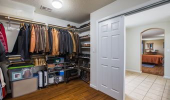 9516 StormCloud Ave NW, Albuquerque, NM 87120