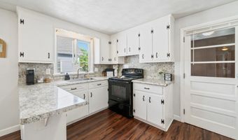 75 Lawndale Ave, Bristol, CT 06010