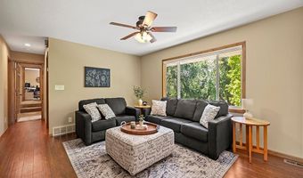 11718 50th St NE, Albertville, MN 55301