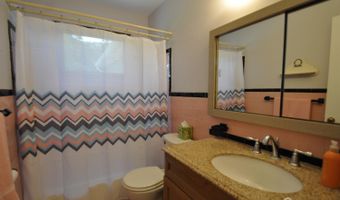 19 Clark Pl, Avenel, NJ 07001
