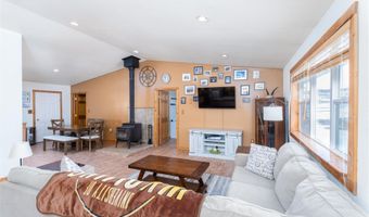 7 S SIOUX Trl, Boulder, WY 82923