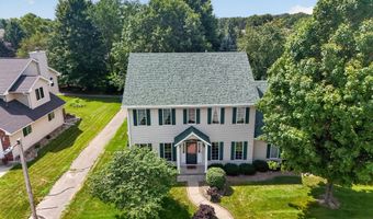 3038 Aspen Rd, Ames, IA 50014