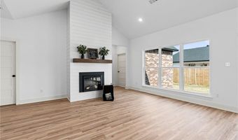 1900 Yellowstone Dr, Barling, AR 72923