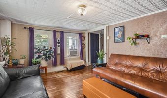 203 Grove St, Bangor, ME 04401