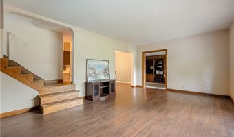 151 Overlook Dr, Alliance, OH 44601