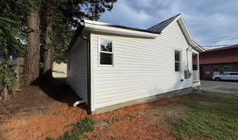 287 Harrell St, Appomattox, VA 24522