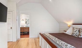 49 Third St, Newport, RI 02840