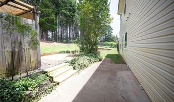 50 Hopkins Farm Dr, Adairsville, GA 30103