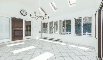 39 Sumner Brown Rd, Cumberland, RI 02864